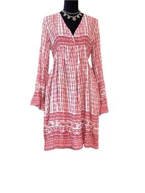 KIDS FORM ~ Women’s lightweight sheer bell sleeved keyhole back dress size XL